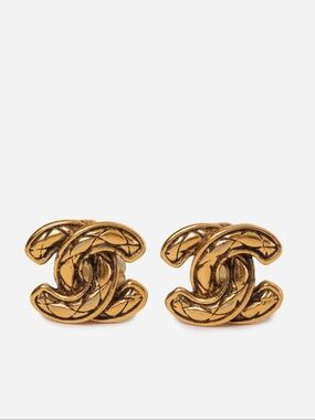 Pre-Owned CHANEL 80's CC Quilted Earrings Clip-On